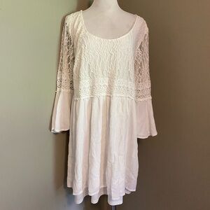 Red Camel Sz 3X White 3/4 Bell Sleeve Long Line Top